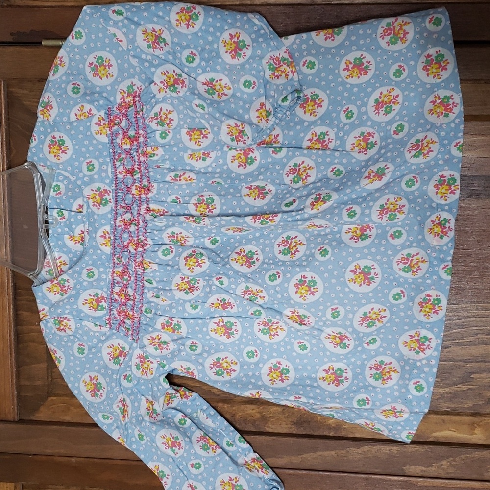 Baby Boden NWOT Floral Smocked Dress Sz 12-18M